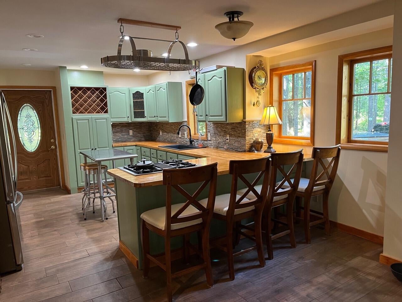 4131 Edgewater Drive Cheboygan, MI 49721 - Photo 8 of 37 Gallery Image 8