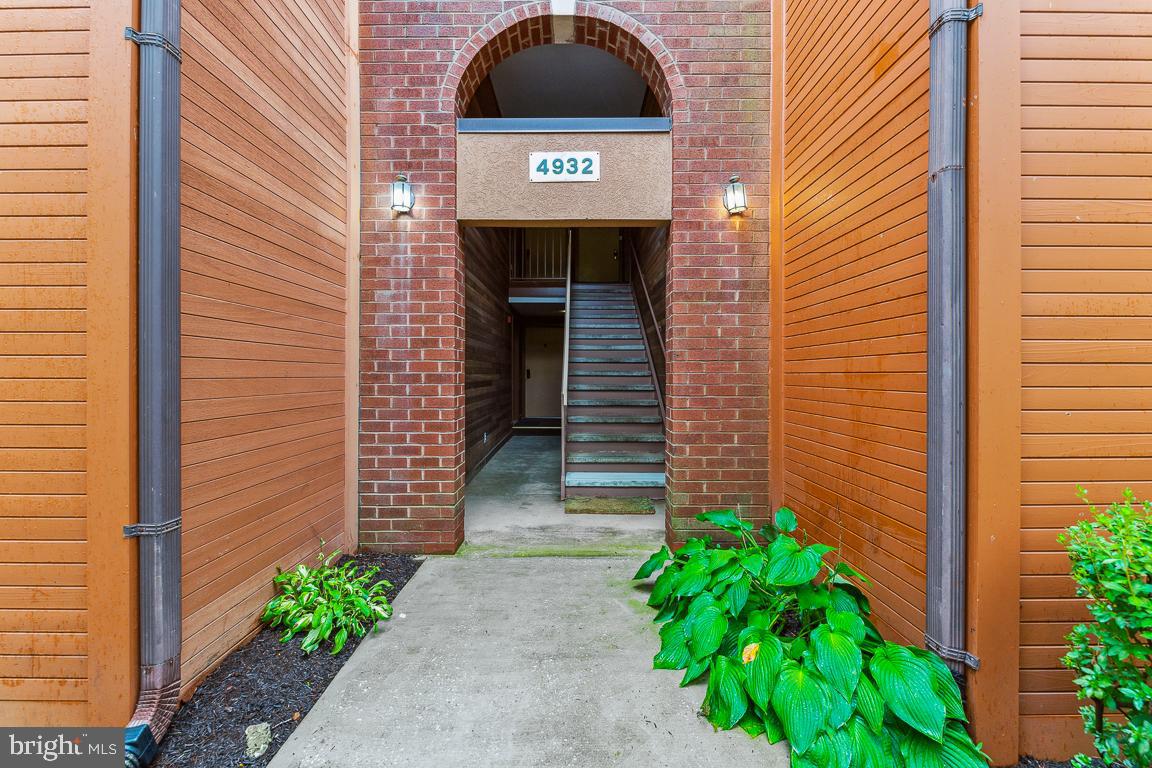 4932 Columbia Road, Unit 3 68 Columbia, MD 21044 - Photo 1 of 23 Gallery Image 1