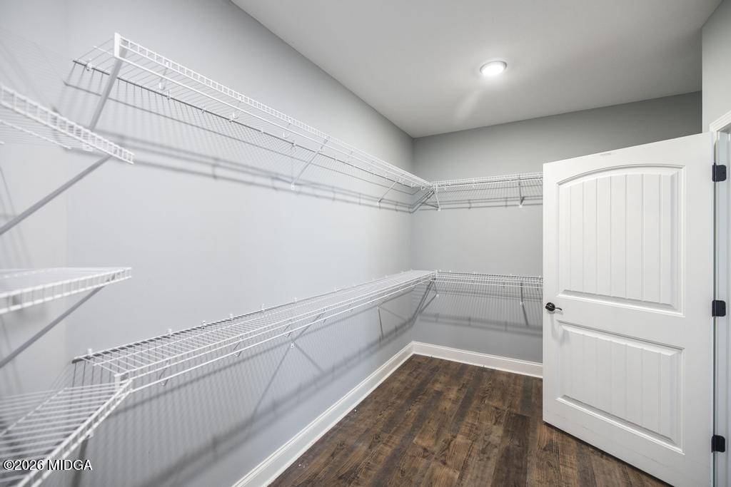 137 Shady Oak Drive Perry, GA 31069 - Photo 24 of 37 a view of an empty walk in closet