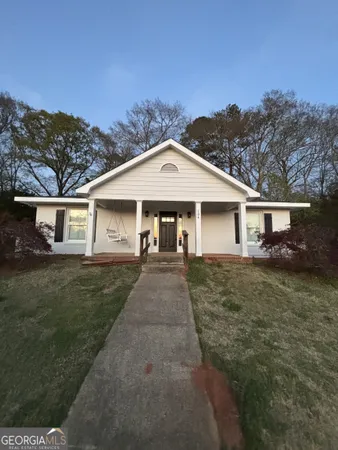 $1,850 | 104 Ridgecrest Road, LaGrange, GA 30240