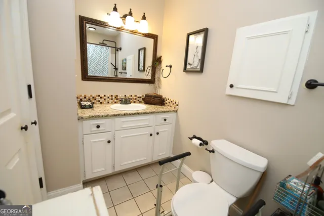 $2,050 | 104 Ridgecrest Road, LaGrange, GA 30240