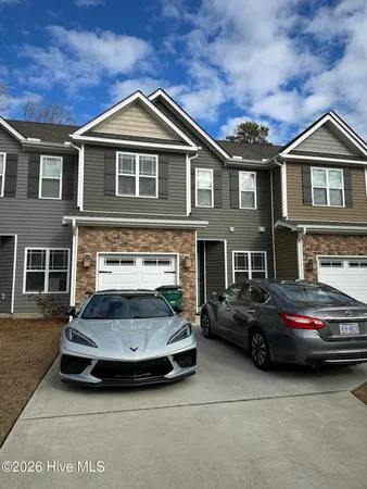$2,200 | 1823 Fox Den Way, Unit 2, Greenville, NC 27858