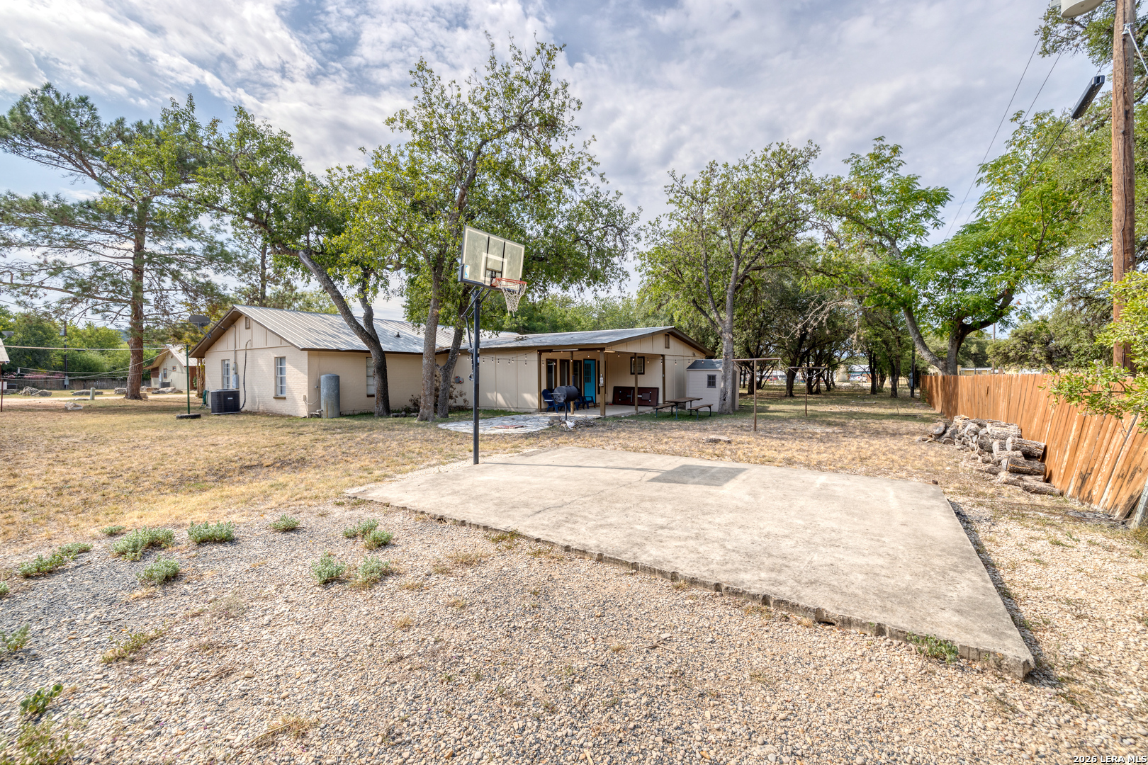 100 Pineview Road Concan, TX 78838 - Photo 5 of 41