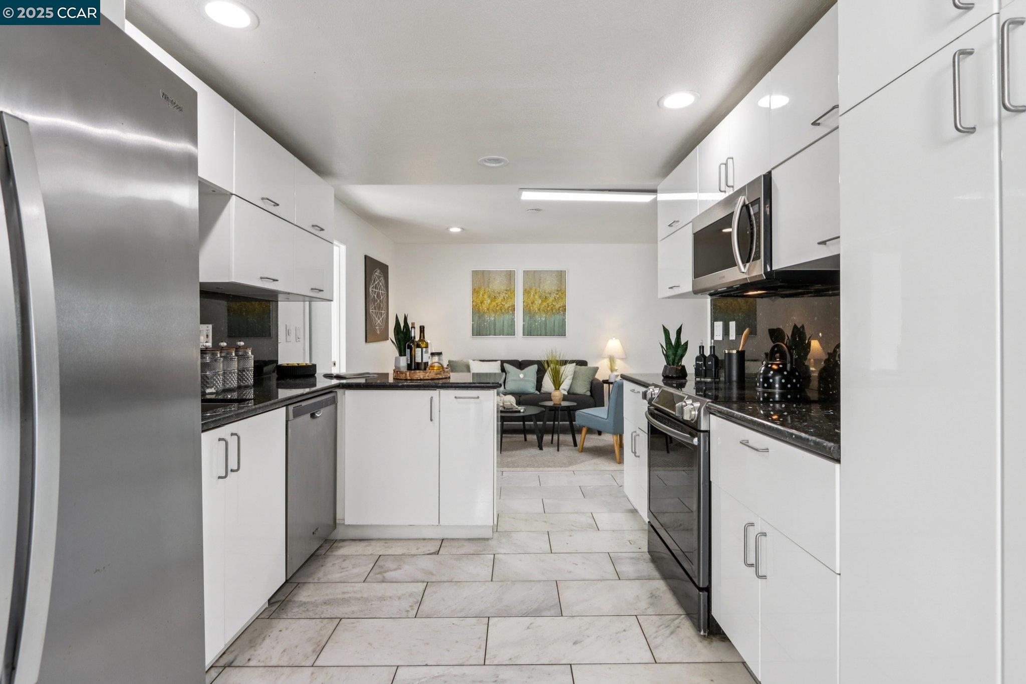 1998 Edgeview Drive San Jose, CA 95122 - Photo 19 of 48