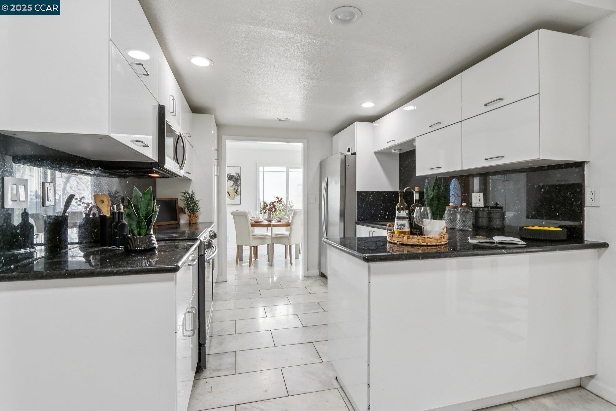 1998 Edgeview Drive San Jose, CA 95122 - Photo 22 of 48