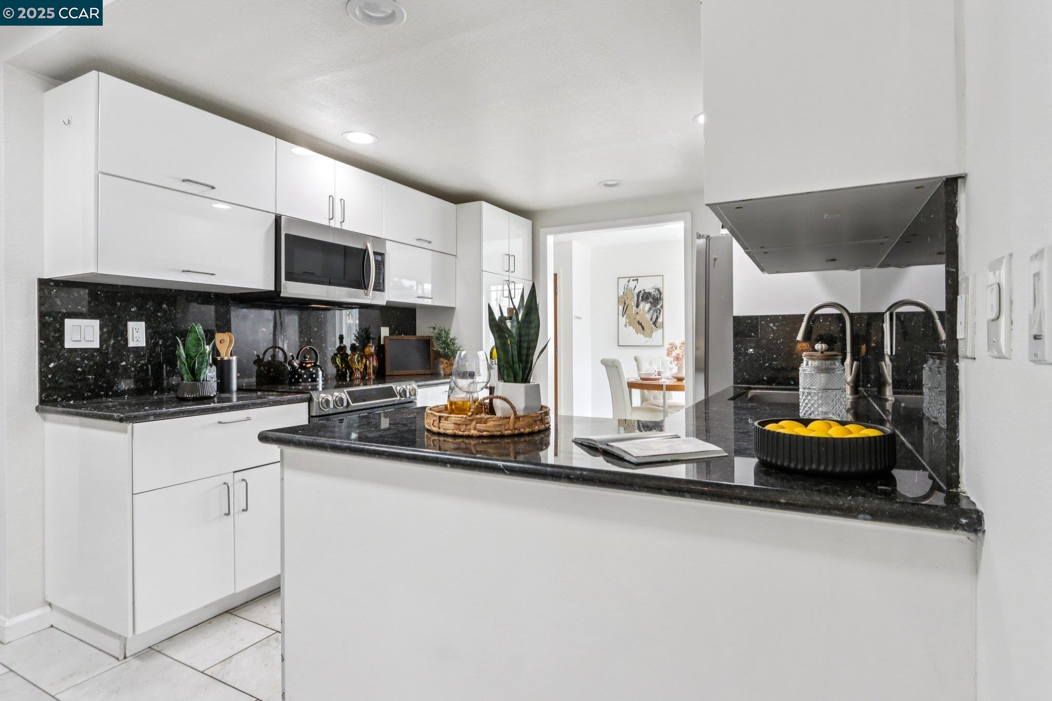 1998 Edgeview Drive San Jose, CA 95122 - Photo 23 of 48