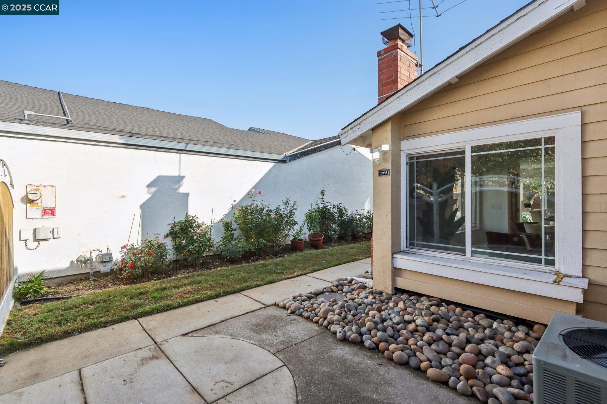 1998 Edgeview Drive San Jose, CA 95122 - Photo 47 of 48