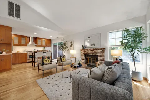 $510,000 | 339 West Thomson Avenue, Sonoma, CA 95476