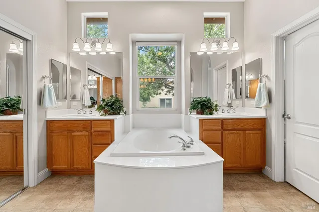 $515,000 | 408 Willow Brook Way, Rio Vista, CA 94571