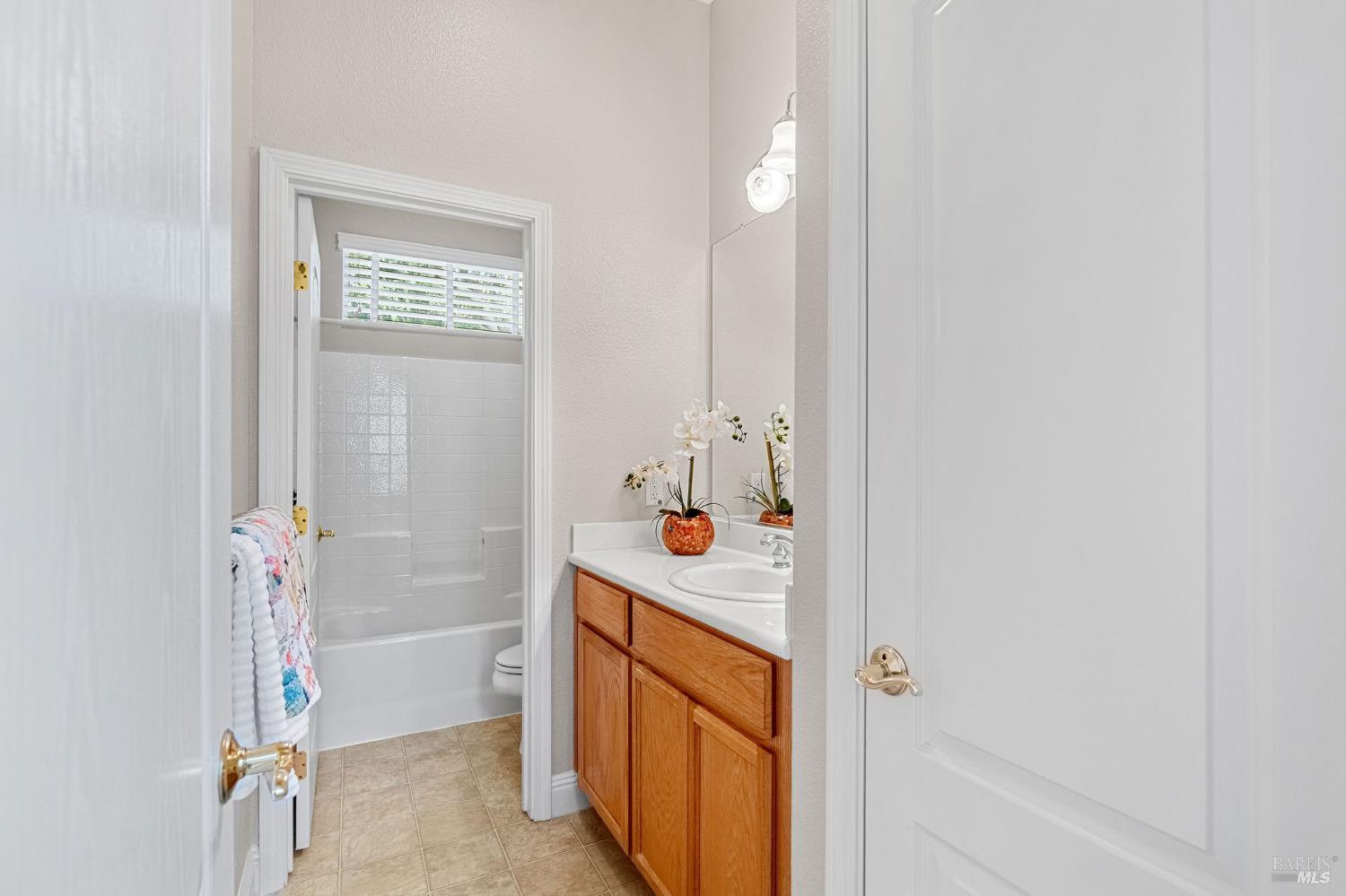 408 Willow Brook Way Rio Vista, CA 94571 - Photo 33 of 79 guest bathroom