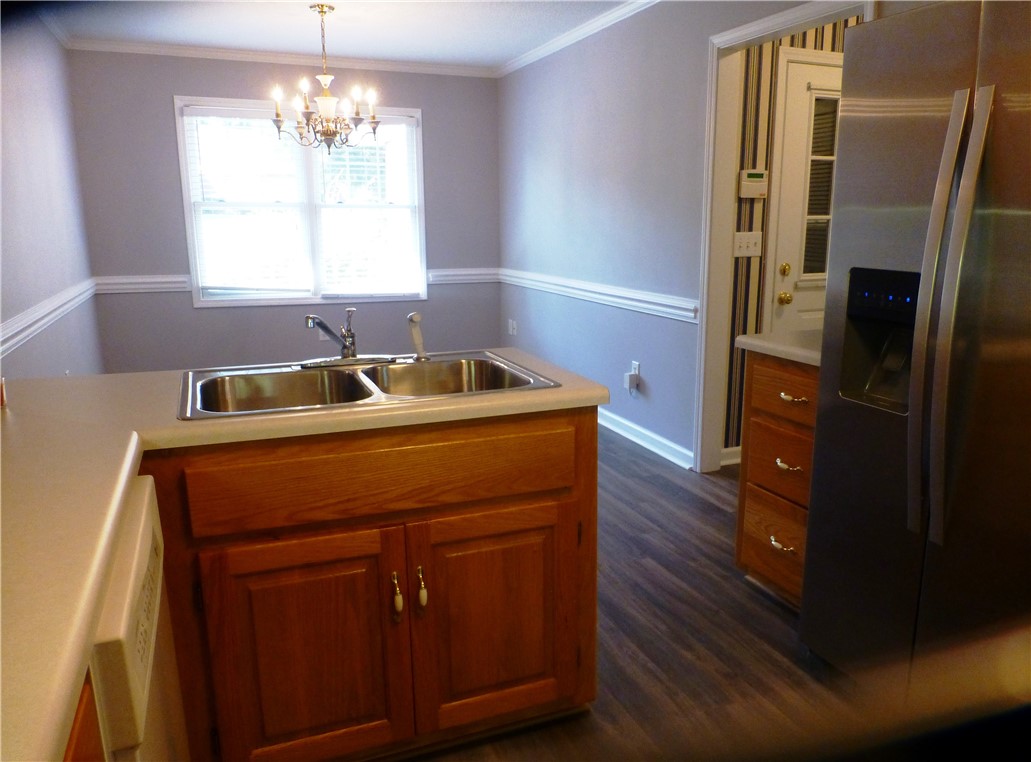 106 Holly Ridge Drive Anderson, SC 29621 - Photo 15 of 30 Kitchen opens to laundry & garage