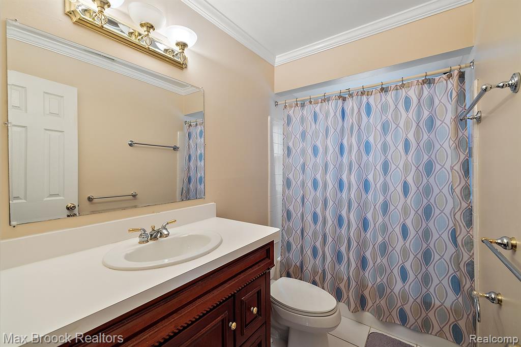 1971 Pembroke Road Birmingham, MI 48009 - Photo 15 of 20
