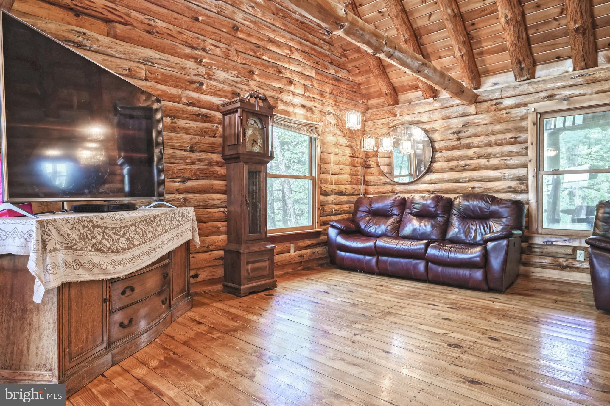 395 Bottom Road Orrtanna, PA 17353 - Photo 5 of 46 Gallery Image 5