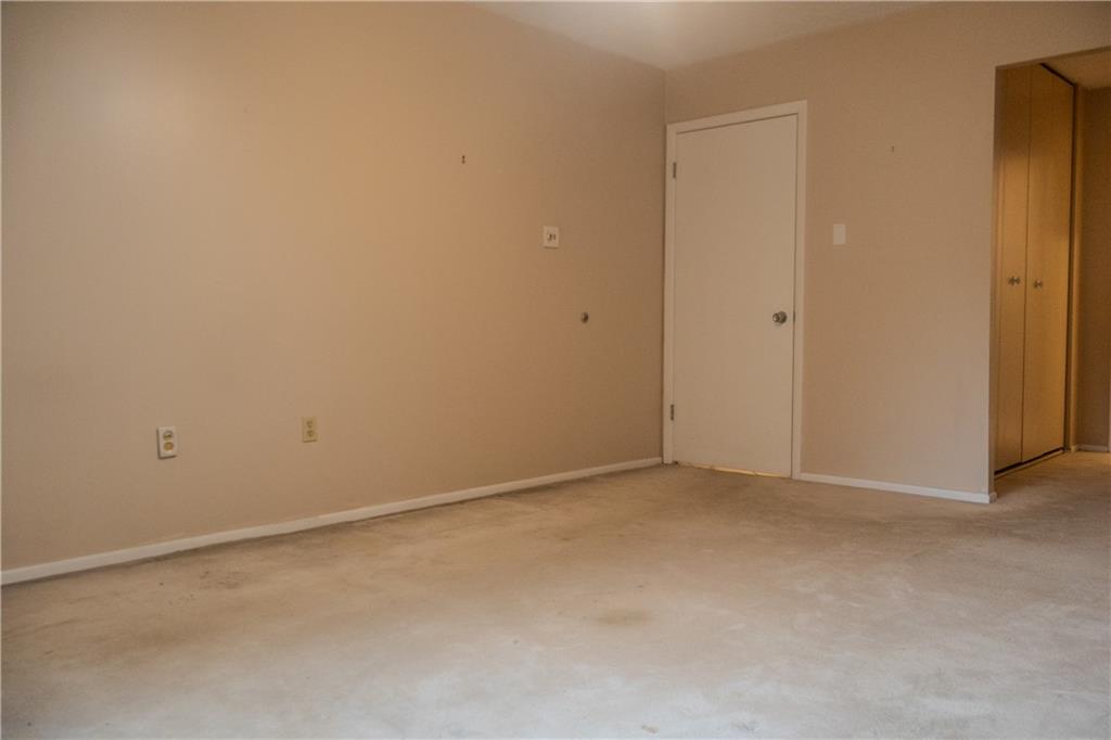 5600 Munhall Road, Unit 901 Pittsburgh, PA 15217 - Photo 32 of 38 Gallery Image 32