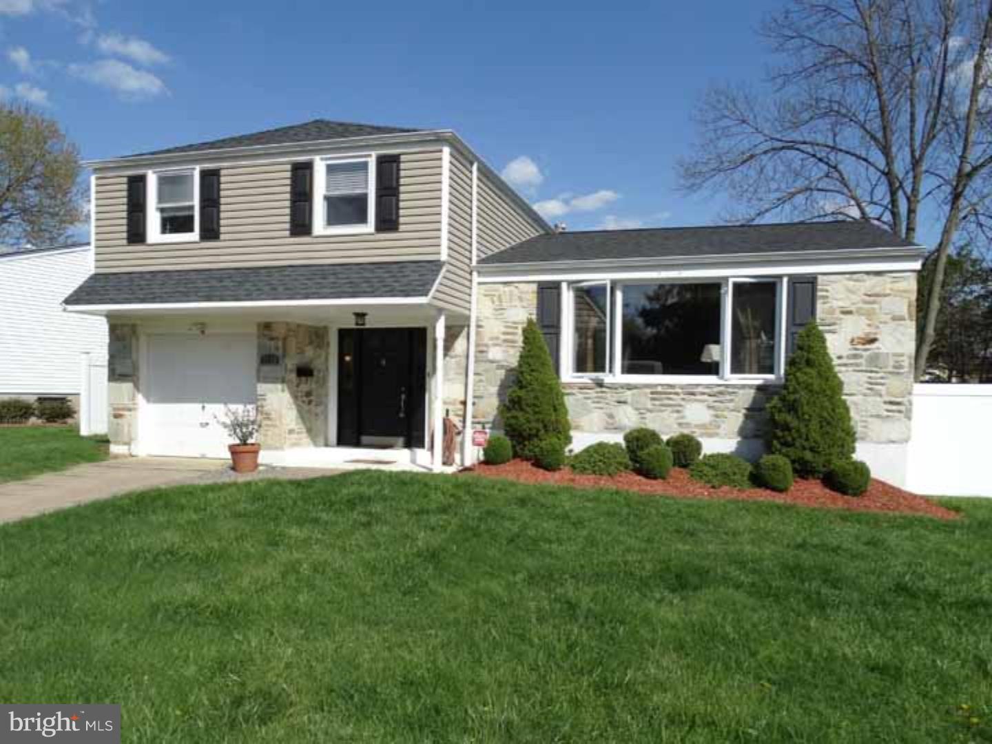 9733 Susan Road Philadelphia, PA 19115 - Photo 1 of 20 Exterior Front