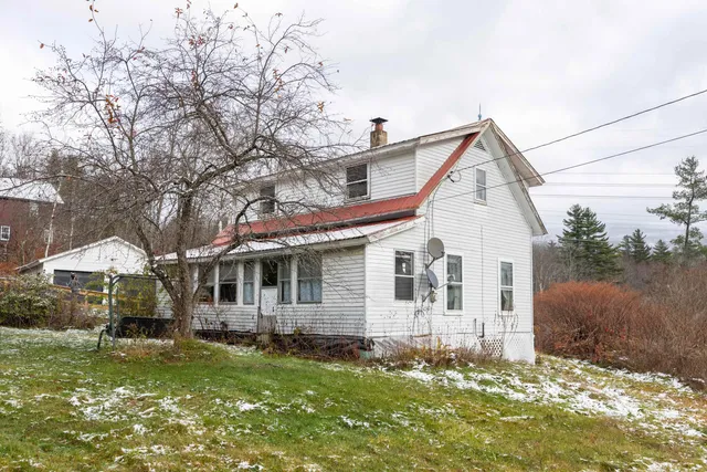 $268,000 | 220 Lime Kiln Road, Haverhill, NH 03780