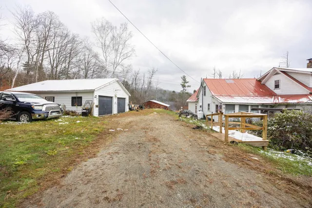 $268,000 | 220 Lime Kiln Road, Haverhill, NH 03780