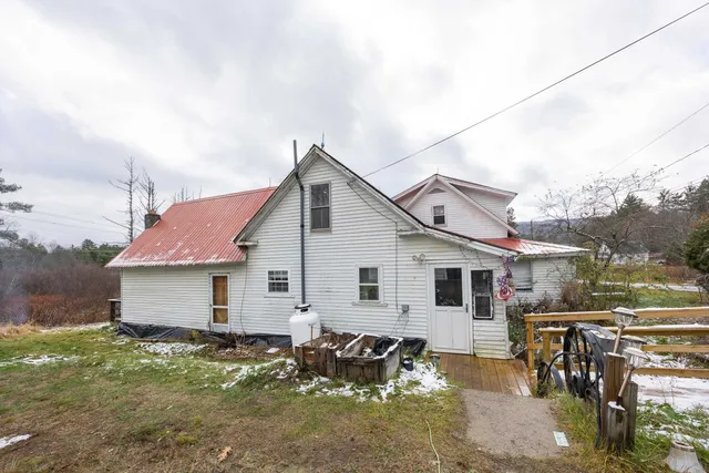 $268,000 | 220 Lime Kiln Road, Haverhill, NH 03780