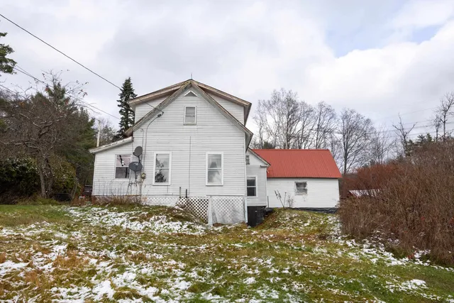 $268,000 | 220 Lime Kiln Road, Haverhill, NH 03780