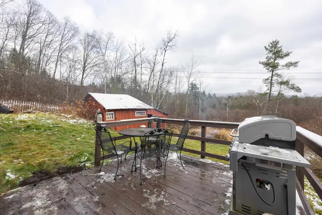 $268,000 | 220 Lime Kiln Road, Haverhill, NH 03780