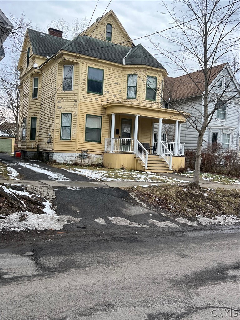 110 Clinton Place Utica, NY 13501 - Photo 2 of 27