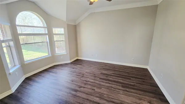 $309,900 | 4831 Preston Trail Lane, Pasadena, TX 77505