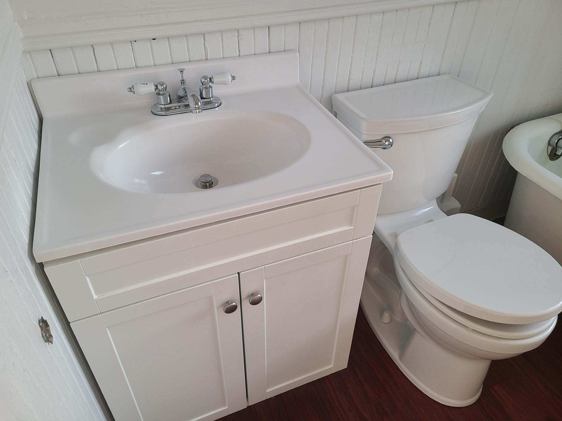 108 Delaware Avenue Manchester, NH 03104 - Photo 7 of 15