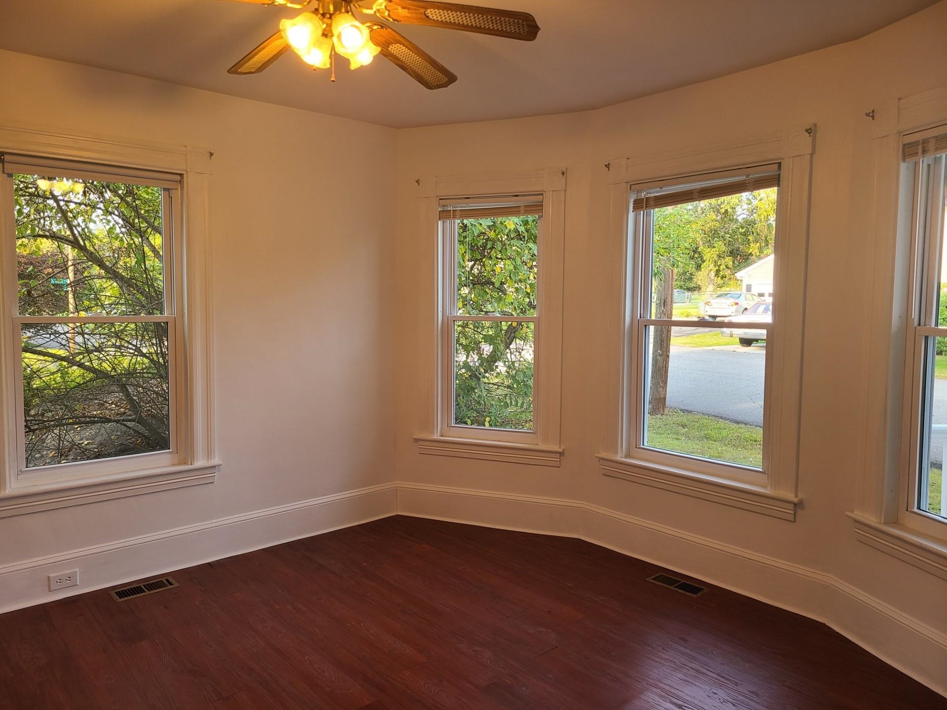 108 Delaware Avenue Manchester, NH 03104 - Photo 9 of 15