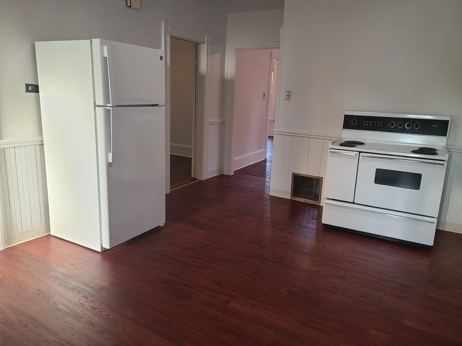 108 Delaware Avenue Manchester, NH 03104 - Photo 10 of 15