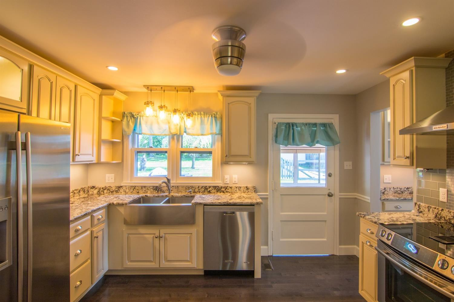529 Dover Road Lexington, KY 40505 - Photo 5 of 31 Photo 5