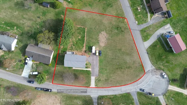 $424,900 | 312 St Edward Drive, Dandridge, TN 37725