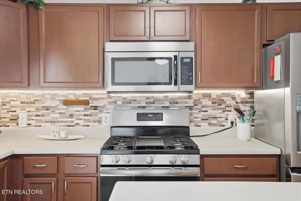 $424,900 | 312 St Edward Drive, Dandridge, TN 37725