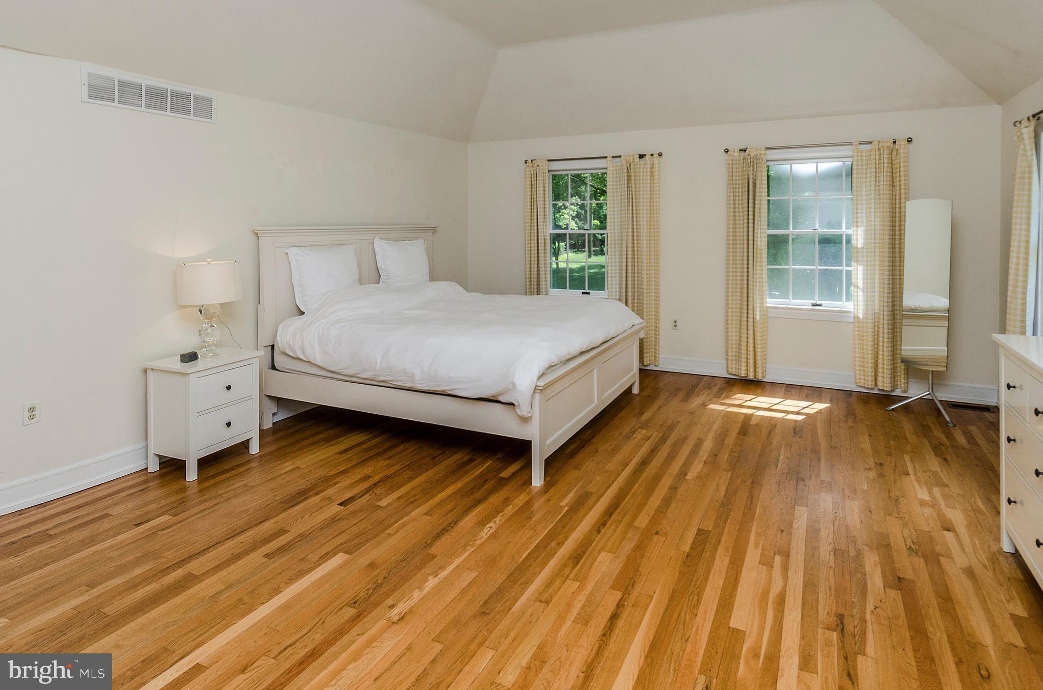 210 Arreton Road Princeton, NJ 08540 - Photo 12 of 20