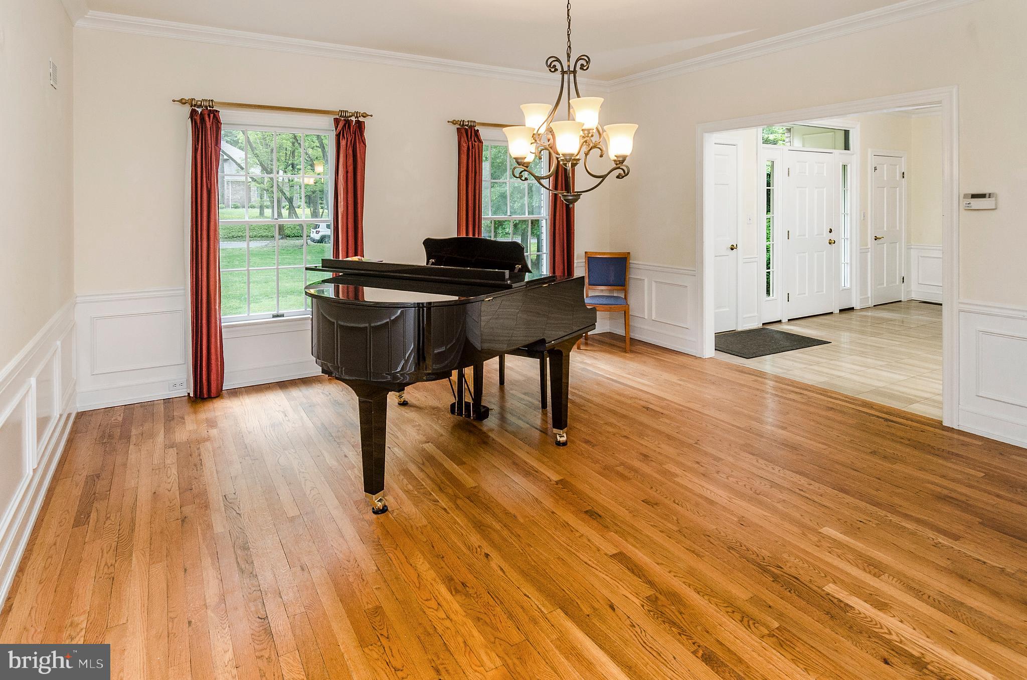 210 Arreton Road Princeton, NJ 08540 - Photo 4 of 20