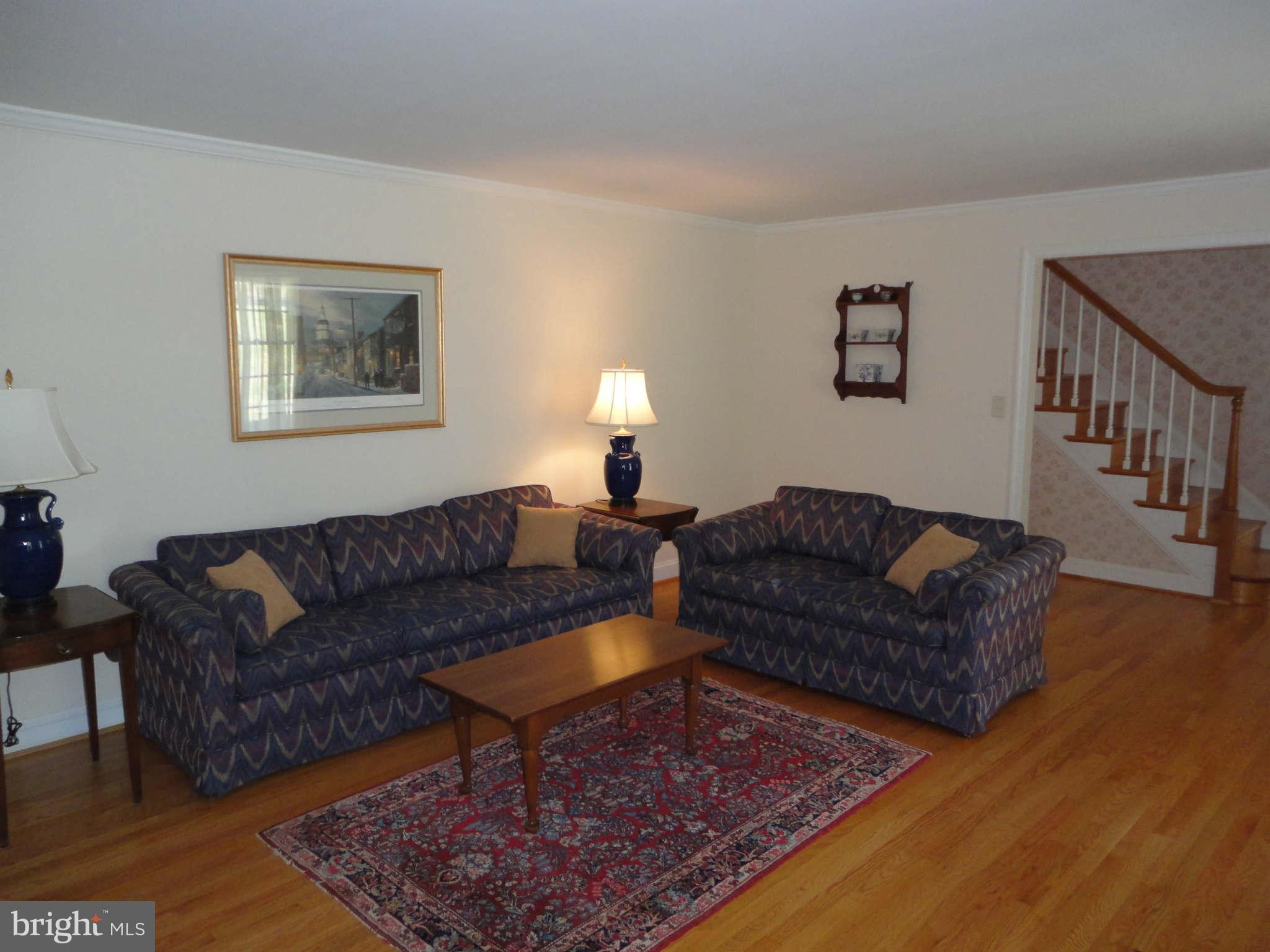 2301 Ravenview Road Lutherville-Timonium, MD 21093 - Photo 10 of 28 Living Room