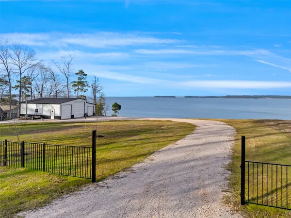 $249,500 | 478 Easy Street North, Burkeville, TX 75932