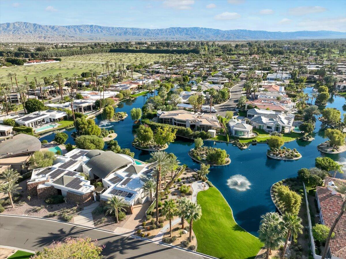 102 Waterford Circle Rancho Mirage, CA 92270 - Photo 3 of 44 53-DJI_0997