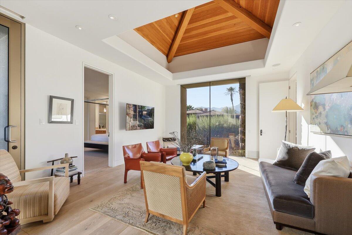 102 Waterford Circle Rancho Mirage, CA 92270 - Photo 34 of 44 35-6E3A9345