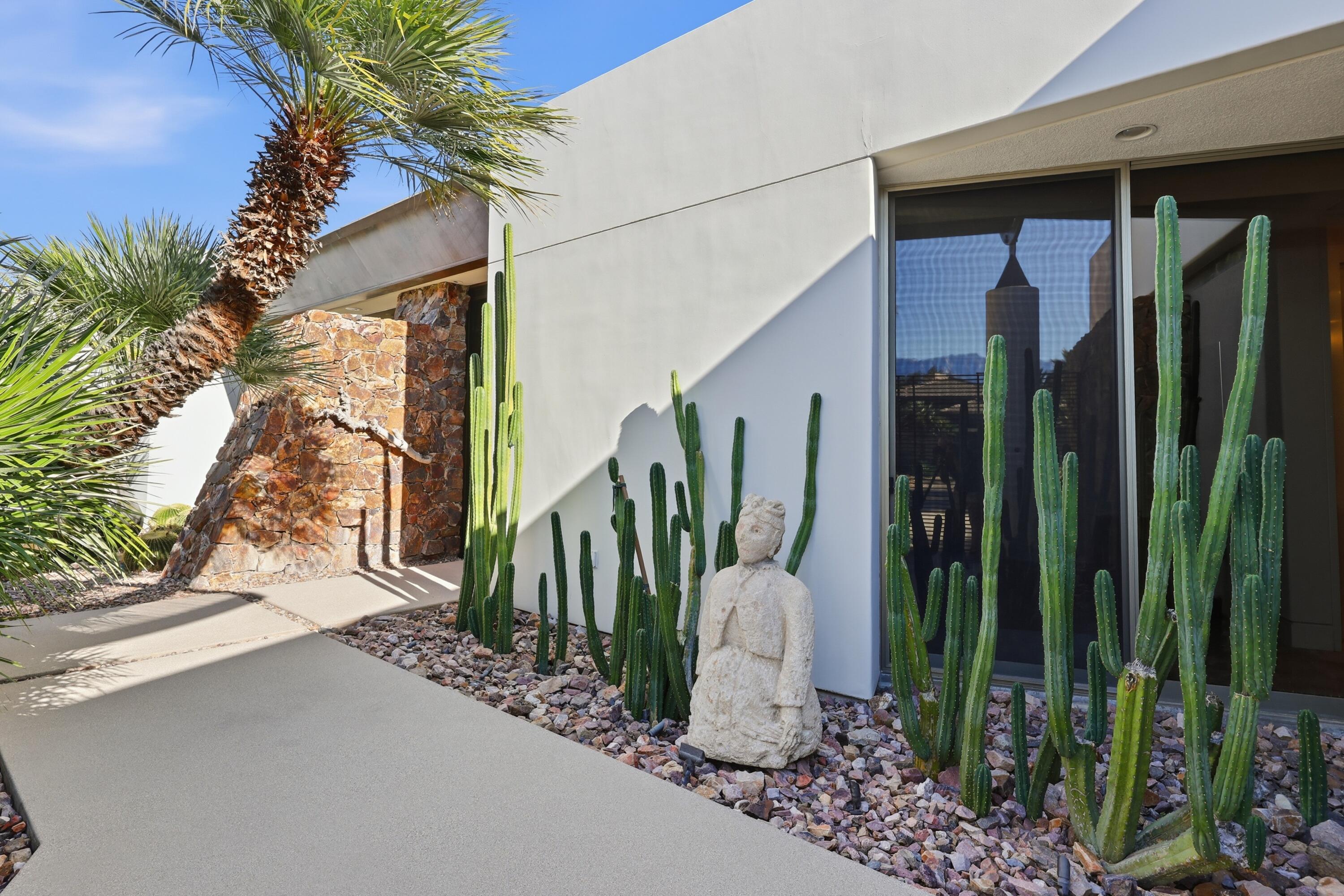 102 Waterford Circle Rancho Mirage, CA 92270 - Photo 5 of 44 6E3A9201