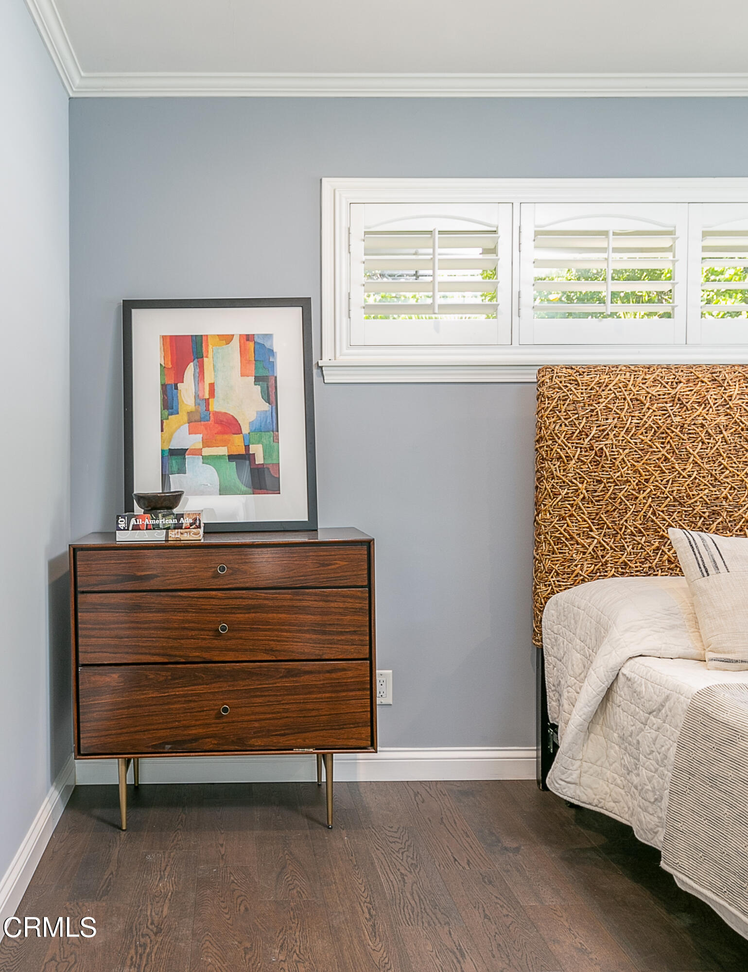 2209 Cielo Place Arcadia, CA 91006 - Photo 31 of 49 a living room with furniture and a flat screen tv