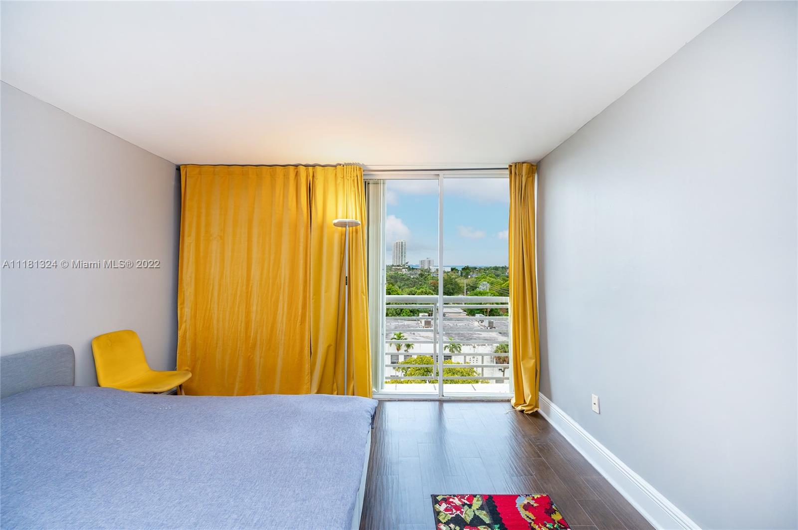 2400 Southwest 3rd Avenue, Unit 802 Miami, FL 33129 - Photo 17 of 26 a view of room with window