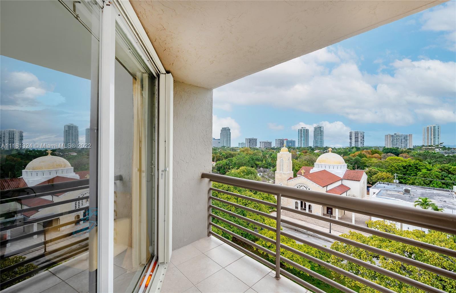 2400 Southwest 3rd Avenue, Unit 802 Miami, FL 33129 - Photo 7 of 26 a view of a balcony