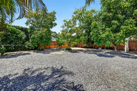 $650,000 | 709 Northwest 9th Court, Hallandale Beach, FL 33009