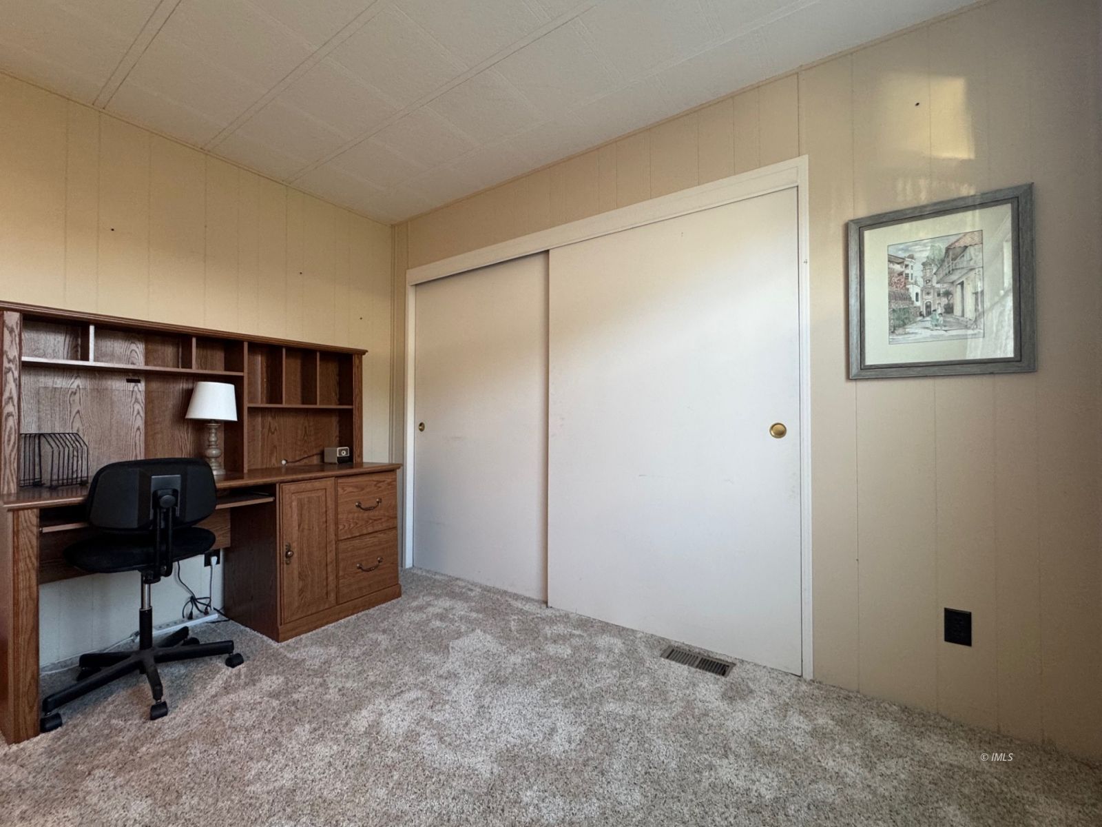 1495 Argyle Lane Bishop, CA 93514 - Photo 13 of 17 Office/Work Area