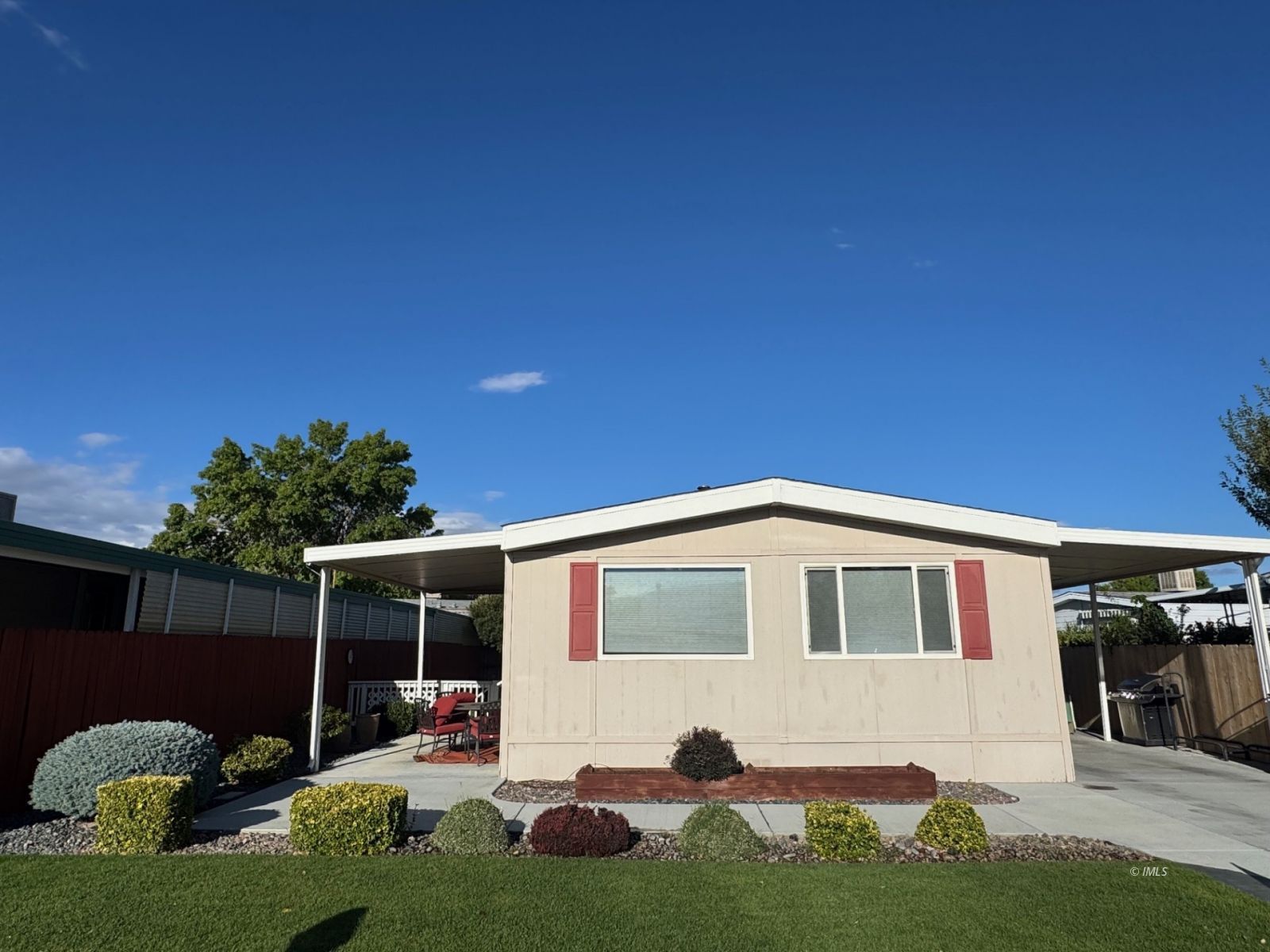 1495 Argyle Lane Bishop, CA 93514 - Photo 3 of 17 Home