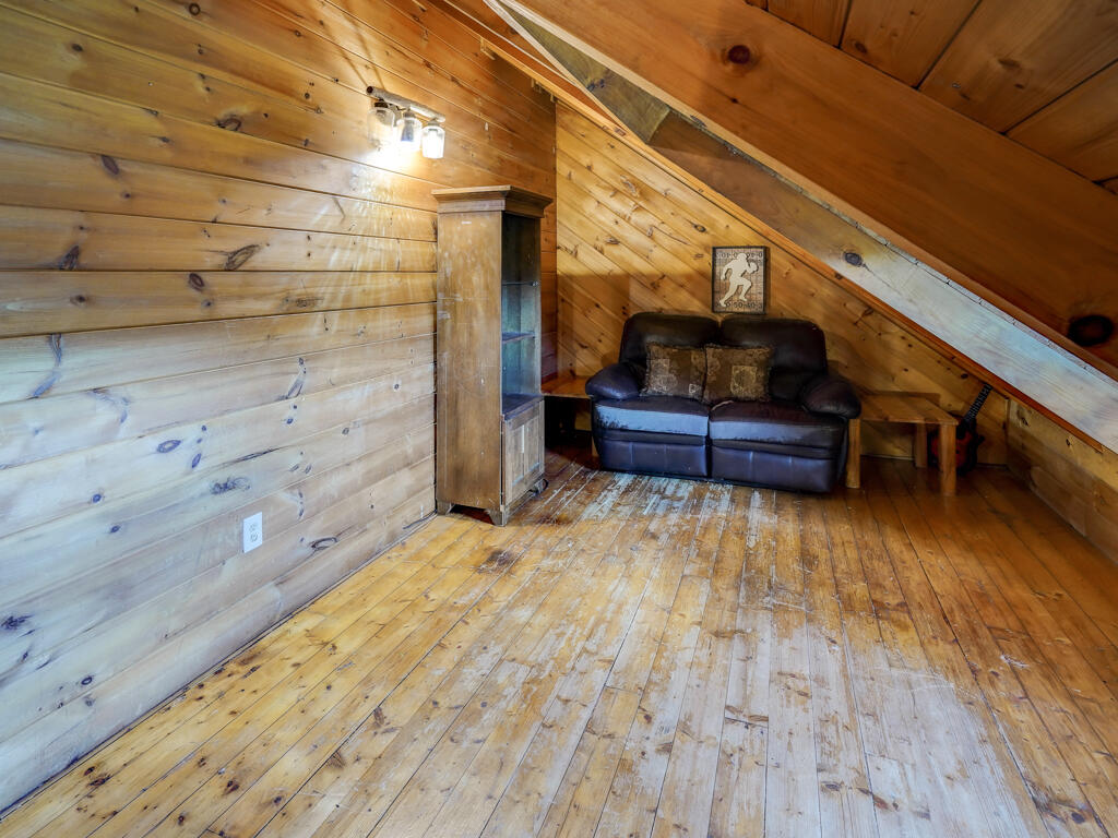 373 Reynolds Road Elizabethton, TN 37643 - Photo 19 of 46 373 Reynolds MLS034