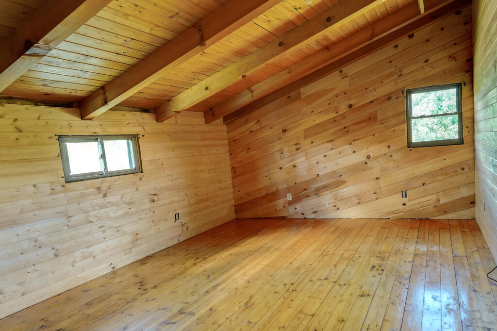 373 Reynolds Road Elizabethton, TN 37643 - Photo 21 of 46 373 Reynolds MLS036