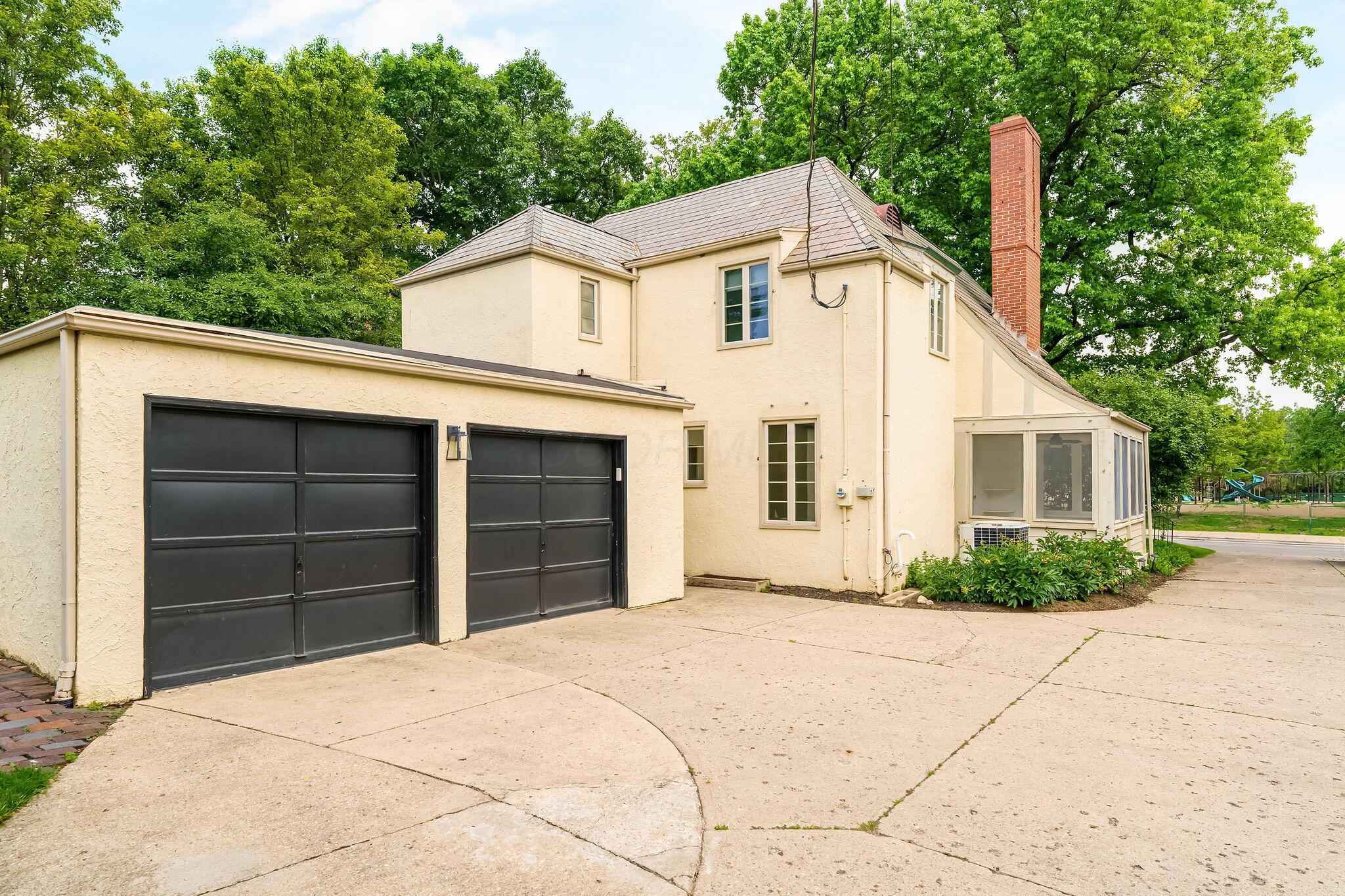 1741 Barrington Road Upper Arlington, OH 43221 - Photo 2 of 54