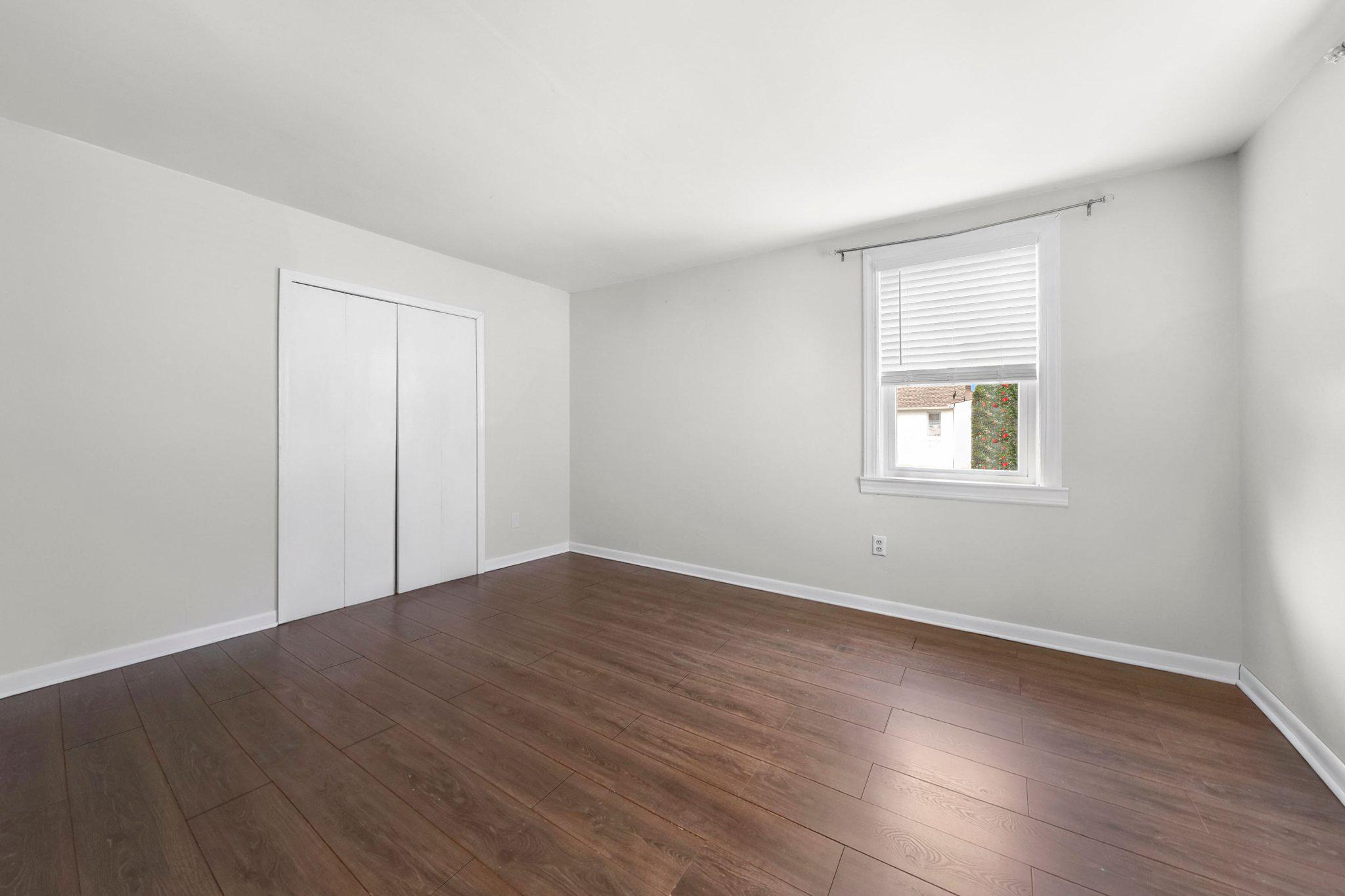 514 Cutler Avenue Maple Shade, NJ 08052 - Photo 18 of 29 1st floor bedroom
