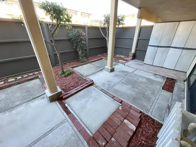 a view of outdoor space